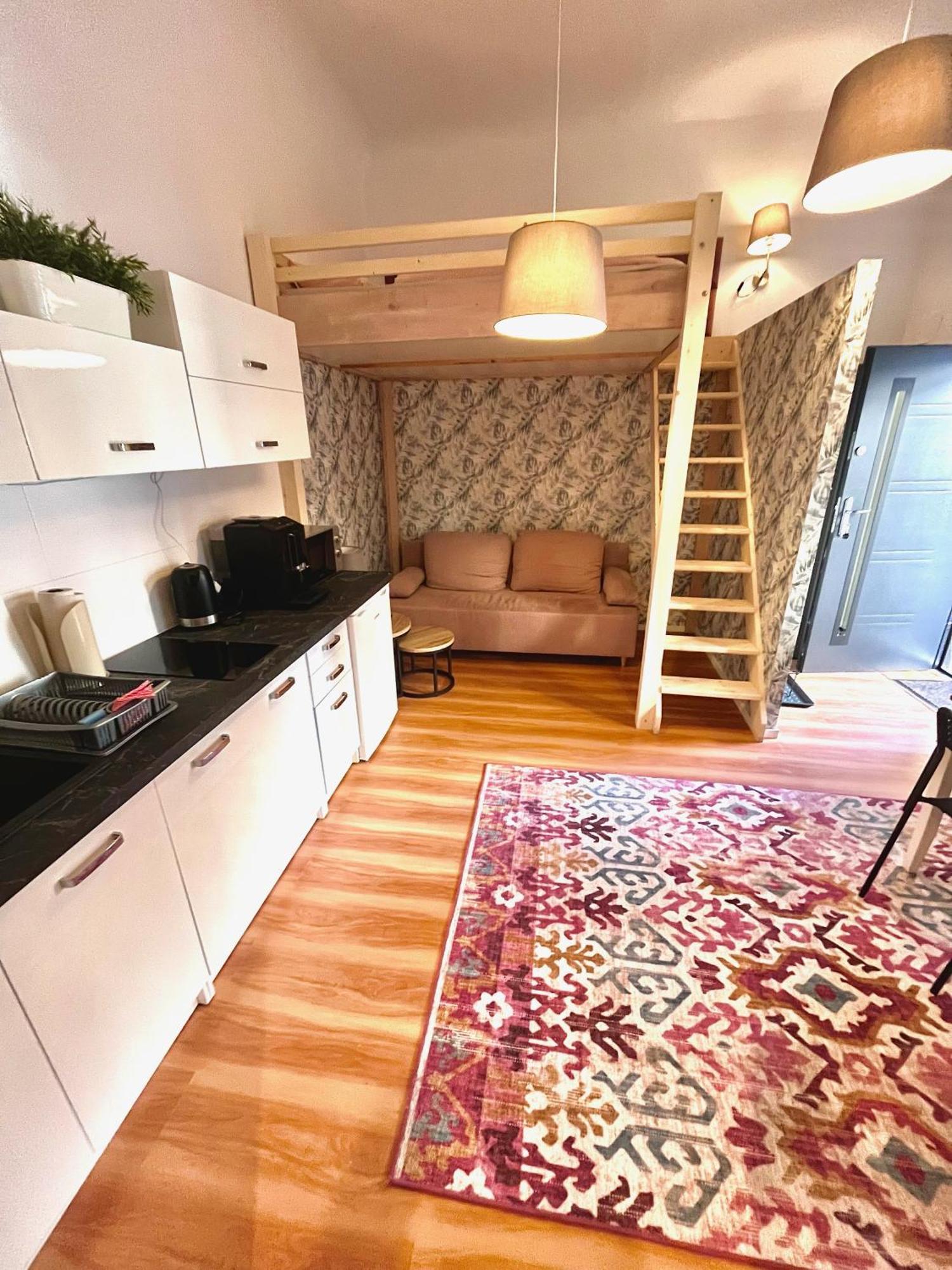 Studio Apartment 2