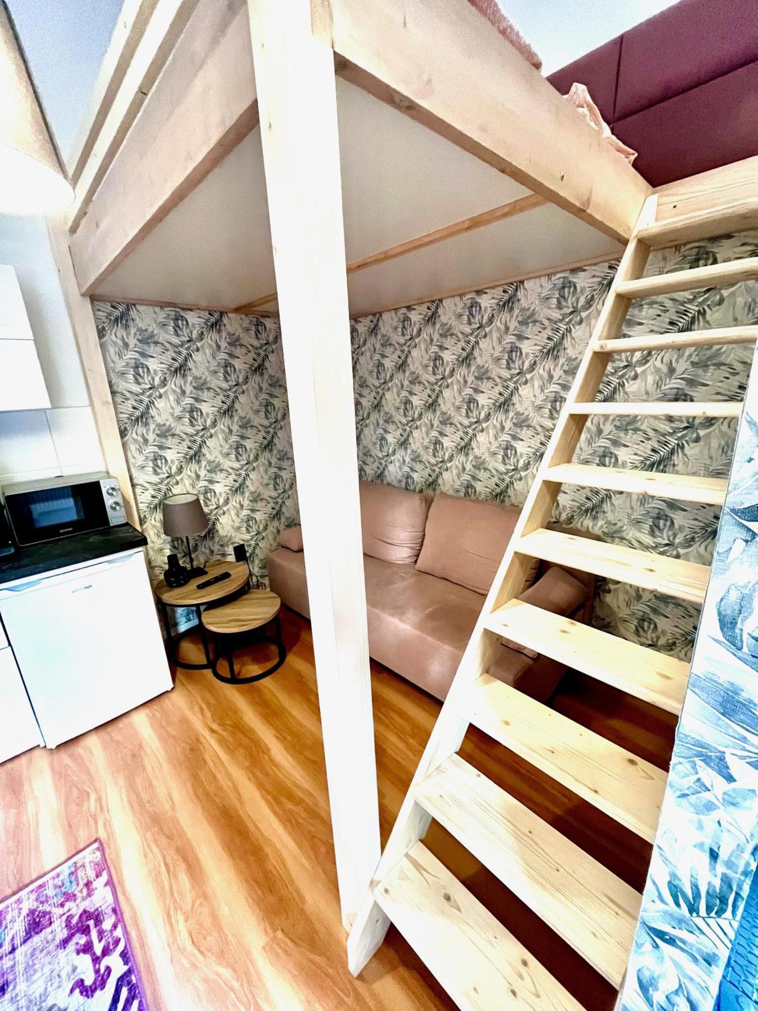 Studio Apartment 2