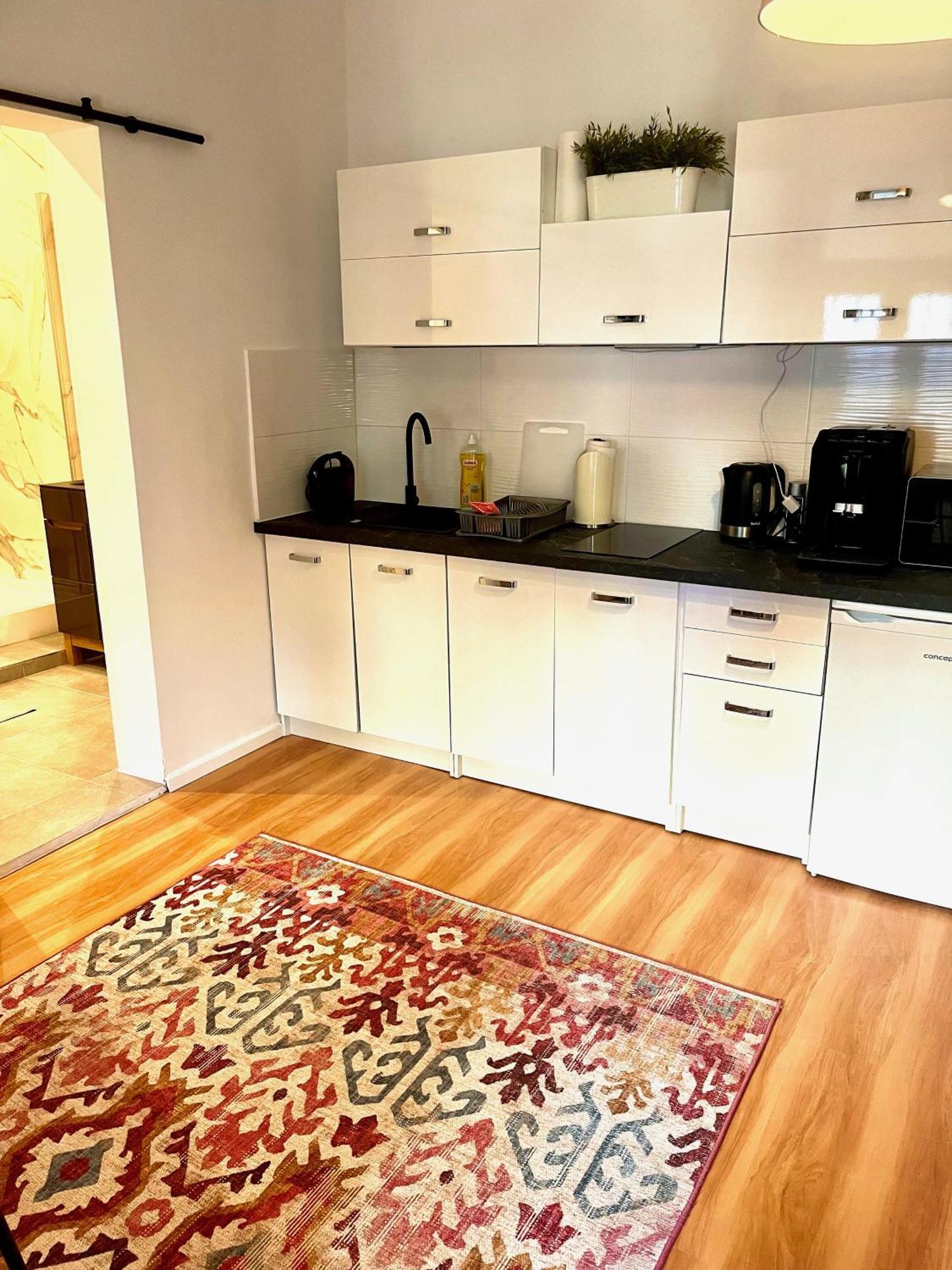 Studio Apartment 2